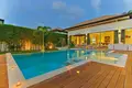 Villa de 4 habitaciones 330 m² Rawai, Tailandia