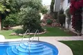 Haus 10 Schlafzimmer 560 m² Dos Hermanas, Spanien