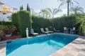 Haus 4 Schlafzimmer 204 m² Dos Hermanas, Spanien