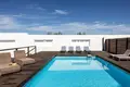 Haus 7 Schlafzimmer 600 m² Dos Hermanas, Spanien