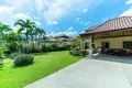 Villa de tres dormitorios 300 m² Ban Bang Thao, Tailandia