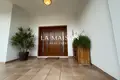 Dom 300 m² Nikozja, Cypr