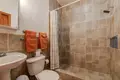 2 bedroom condo 127 m² West End, Honduras