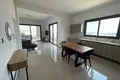 Mieszkanie 3 pokoi 145 m² Jermasoja, Cypr