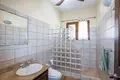 4 bedroom house 44 508 m² West Bay, Honduras