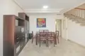 Haus 3 Schlafzimmer 169 m² Dos Hermanas, Spanien