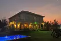 5-Schlafzimmer-Villa 600 m² Kien Svay District, Kambodscha