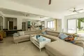 Dom 3 pokoi 240 m² Konia, Cypr