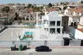 4 bedroom Villa 407 m² Torrevieja, Spain