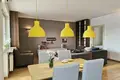 Apartamento 3 habitaciones 77 m² en Varsovia, Polonia