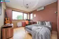 Casa 198 m² Zujunai, Lituania