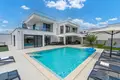 Villa de 4 dormitorios 350 m² Pola, Croacia