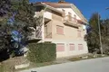 Szeregowiec 11 pokojów 250 m² Terni, Włochy