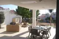 Haus 4 Schlafzimmer 670 m² Lakatamia, Zypern