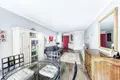 Mieszkanie 2 pokoi 65 m² Paryż, Francja