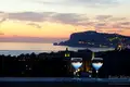 Wohnkomplex Luxury penthouse with stunning sea view, Tosmur