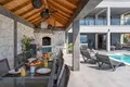 Дом 9 спален 700 м² Омиш, Хорватия