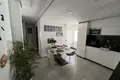 Mieszkanie 4 pokoi 98 m² Torrevieja, Hiszpania