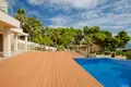 Villa de 4 dormitorios 559 m² Teulada, Španjolska