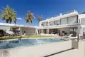6-Schlafzimmer-Villa 1 177 m² Marbella, Spanien