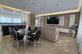 5 bedroom house 353 m² Dos Hermanas, Spain