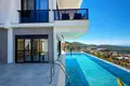 3 bedroom villa 300 m² Muratpasa, Turkey