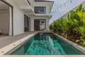 Villa de tres dormitorios 285 m² Kerobokan Kelod, Indonesia