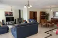 4 bedroom house 407 m² Dos Hermanas, Spain