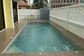 Maison 4 chambres  Pattaya, Thaïlande