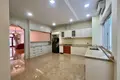 Willa 5 pokojów 724 m² w Sangkat Phsar Daeum Thkov, Kambodża