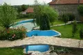 4 bedroom house 2 300 m² Mustrak, Bulgaria