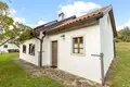 Haus 3 Schlafzimmer 357 m² St. Peter in Krain, Slowenien