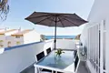 4 bedroom house 180 m² Dos Hermanas, Spain