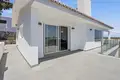 Haus 3 Schlafzimmer 339 m² Dos Hermanas, Spanien