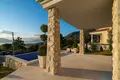 Villa mit 2 Schlafzimmern 185 m² Tivat, Montenegro