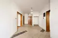 Mieszkanie 2 pokoi 97 m² Warszawa, Polska