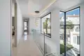4-Schlafzimmer-Villa 538 m² Estepona, Spanien