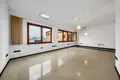 Коммерческое помещение 4 комнаты 150 м² в Варшаве, Польша