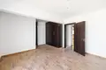 Mieszkanie 3 pokoi 143 m² Chloraka, Cypr