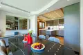 Apartment 6 bedrooms 350 m² Aradippou, Cyprus