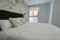 Mieszkanie 3 pokoi 110 m² Torrevieja, Hiszpania