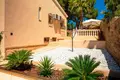 Villa de tres dormitorios 232 m² Alfaz del Pi, Španjolska