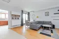 Mieszkanie 2 pokoi 53 m² w Warszawa, Polska
