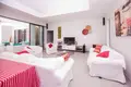 Villa de tres dormitorios 440 m² Chalong, Tailandia