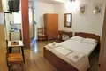 Hotel 320 m² in Vathy, Greece