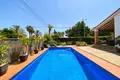 5-Schlafzimmer-Villa 295 m² Torrevieja, Spanien