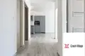 Mieszkanie 4 pokoi 75 m² Miasto Stołeczne Praga, Czechy