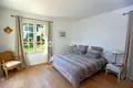 villa de 5 chambres 240 m² France, France