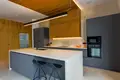 4-Schlafzimmer-Villa 702 m² lAlfas del Pi, Spanien