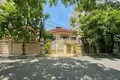 Willa 5 pokojów 360 m² w Sangkat Boeng Keng Kang Ti Pir, Kambodża